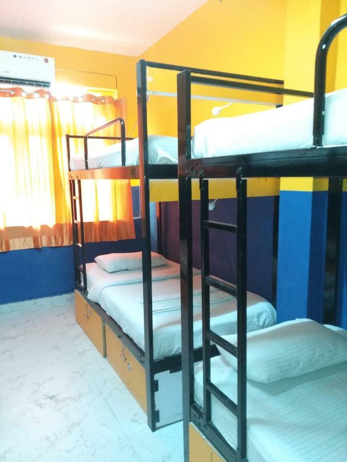 Bunk Hostel Delhi Nova Deli Exterior foto