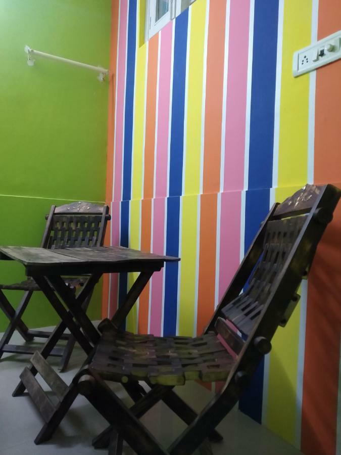 Bunk Hostel Delhi Nova Deli Exterior foto
